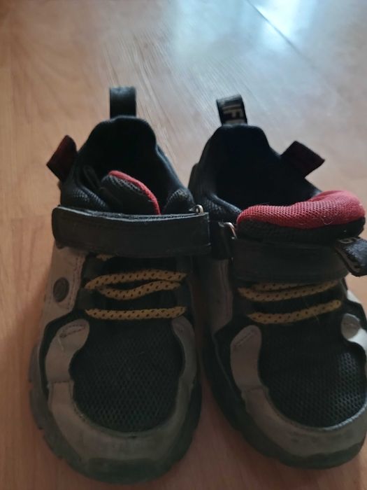 Детская обувь весенняя