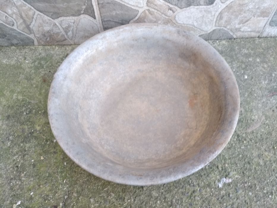 Lighean mare din aluminiu