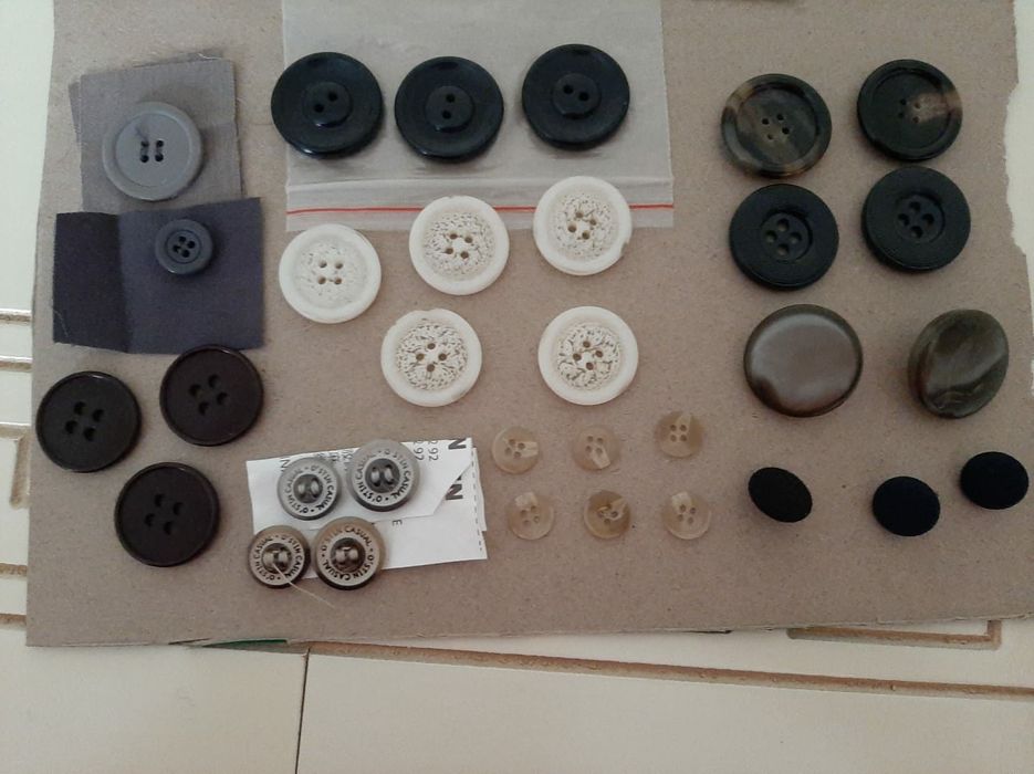 Пуговицы  разные