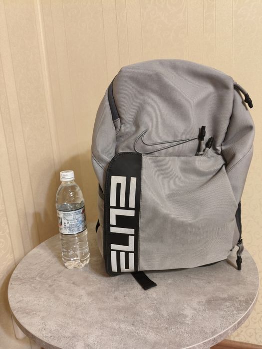 Продаю рюкзак Nike "ELITE"