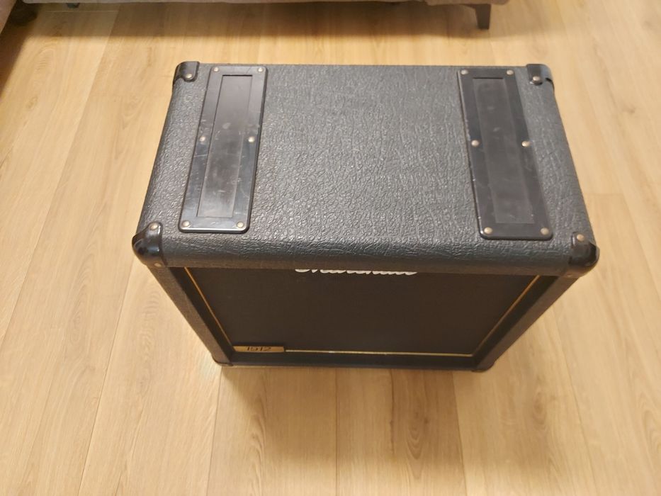 Marshall 1912 китарен кабинет 1х12
