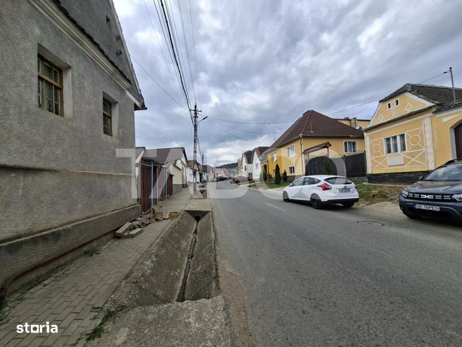Casa individuala de vanzare in Poplaca -acces auto si strada asfaltata