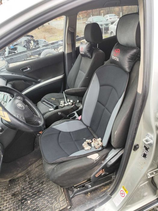 Toyota Corolla Verso 2.2 136кс на части тойота корола версо