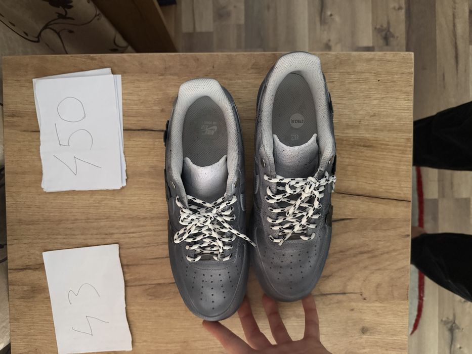 Adidasi nike.