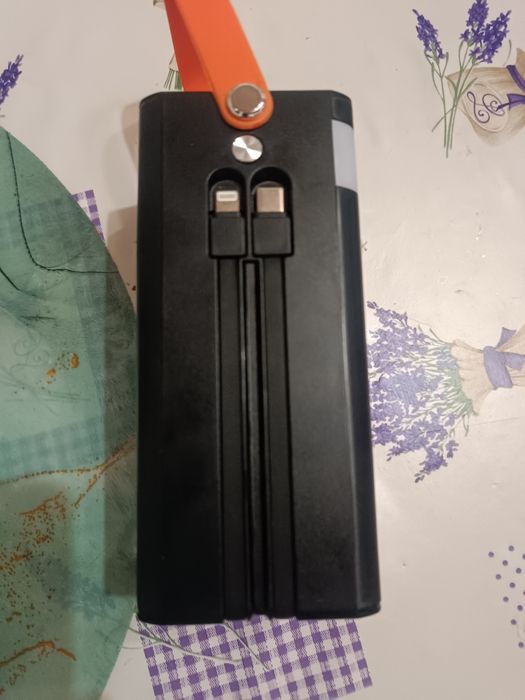 Продам повер банк