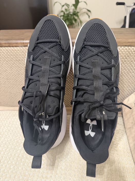 Кроссовки under armour