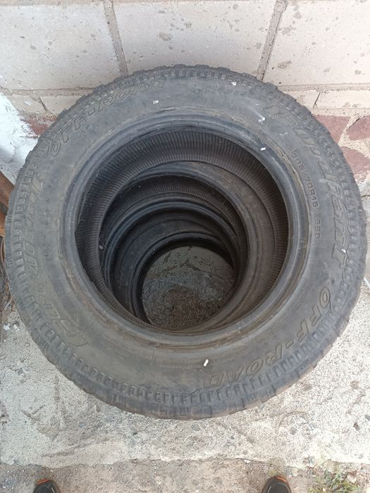 Продам шины грязивые