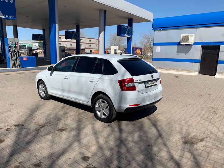 Срочно Продам авто Skoda Rapid