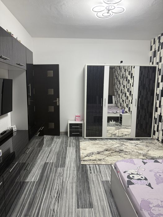 Vand apartament zona Ostroveni