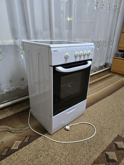 Продам электропечь.