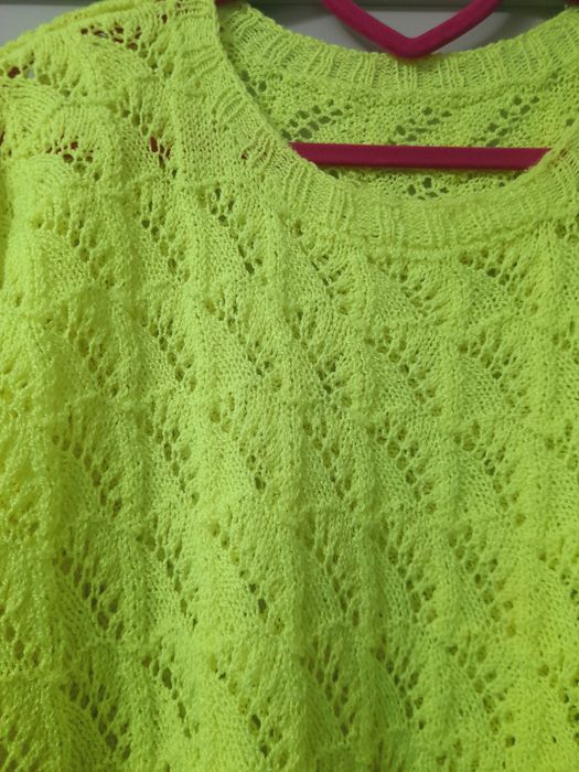 Pulover tricotat manual, mărimea XXL.