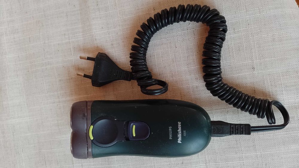 Aparat de ras Philips
