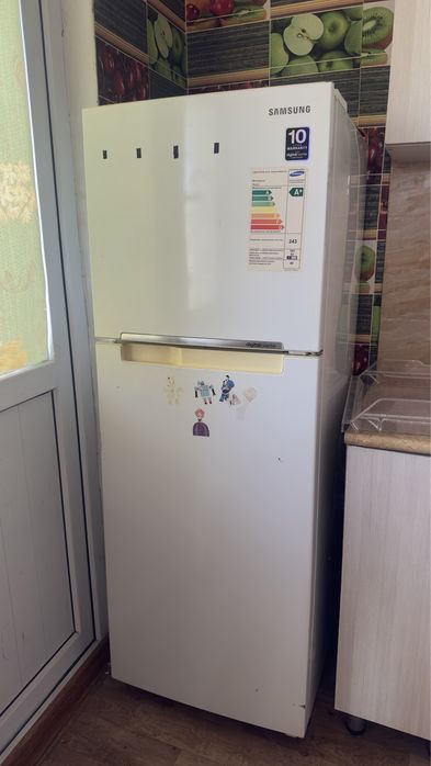 Продается холодильник