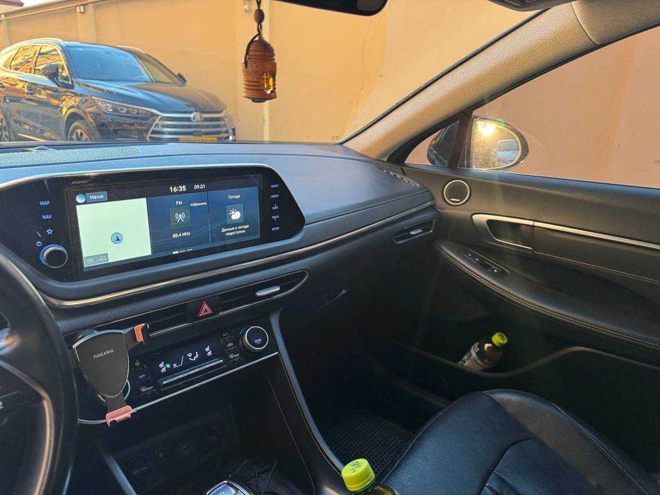 Hyundai Sonata 2020 - 2.5L 25000$