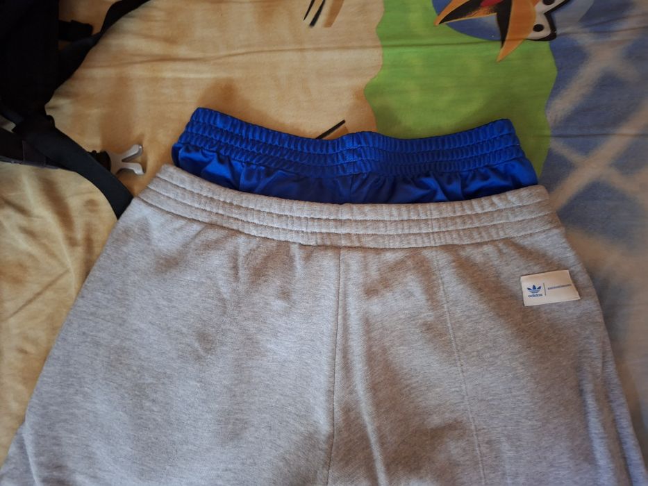 pantaloni baggy adidas