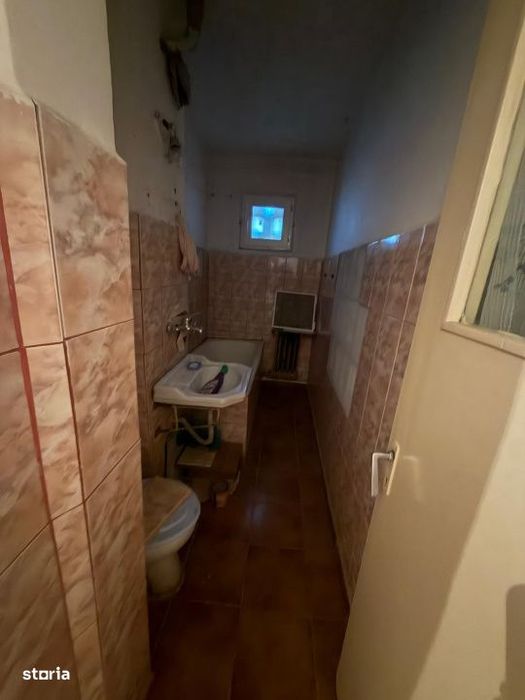 Apartament 2 camere, 40 mp, zona Craiovita