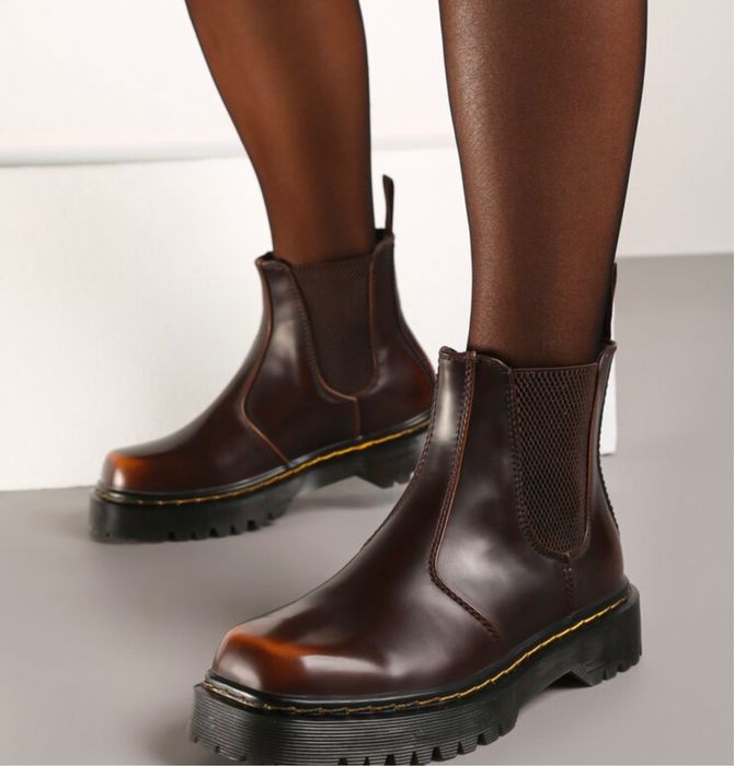 Нови Ботуши размер 39