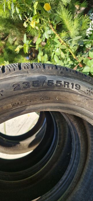 Anvelope Dunlop iarna 235/55R19