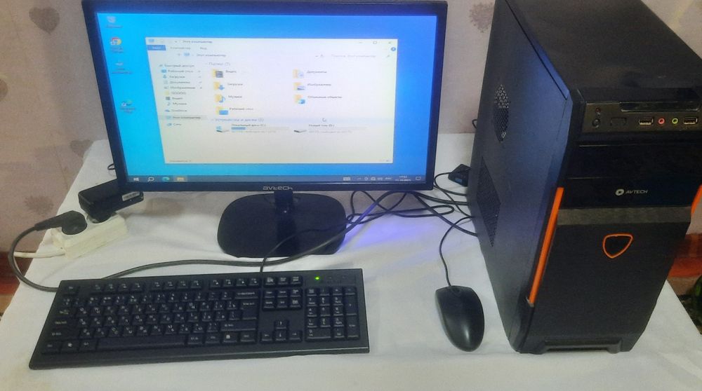 Kompyuter sotiladi srochni