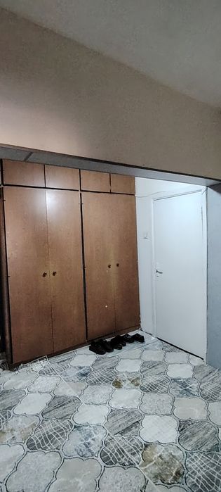 Uy sotiladi shayhontohur tumani jar ariq 4xona 5xona qil