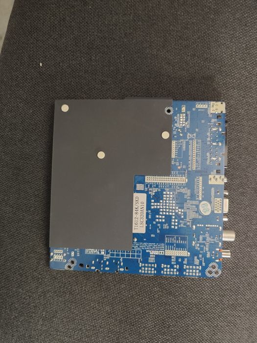 Main board модел CV9203H-Q42 платка за телевизор NEO LED-3211 FHD
Дост