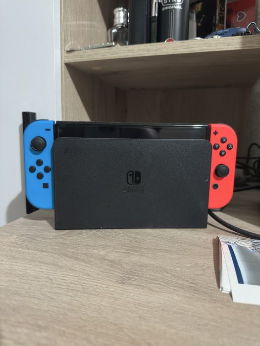 Nintendo Switch OLED  64GB+ игри