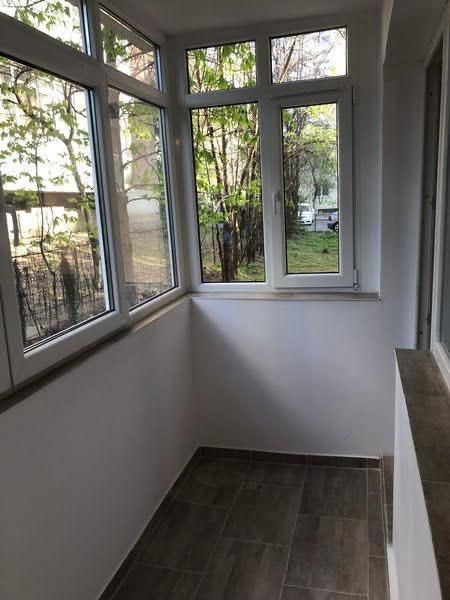 Proprietar inchiriez garsoniera decomandata in Titan