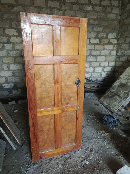 Дверь входная, железная