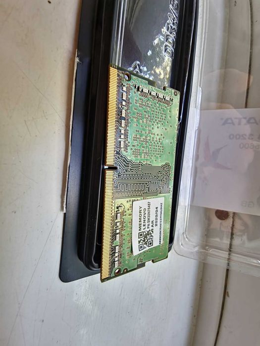 Vând memorie RAM Samsung pentru laptop.