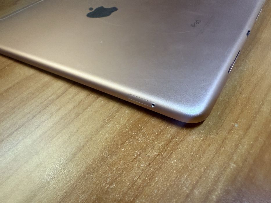 Ipad ai generatia a-3 a cu sim