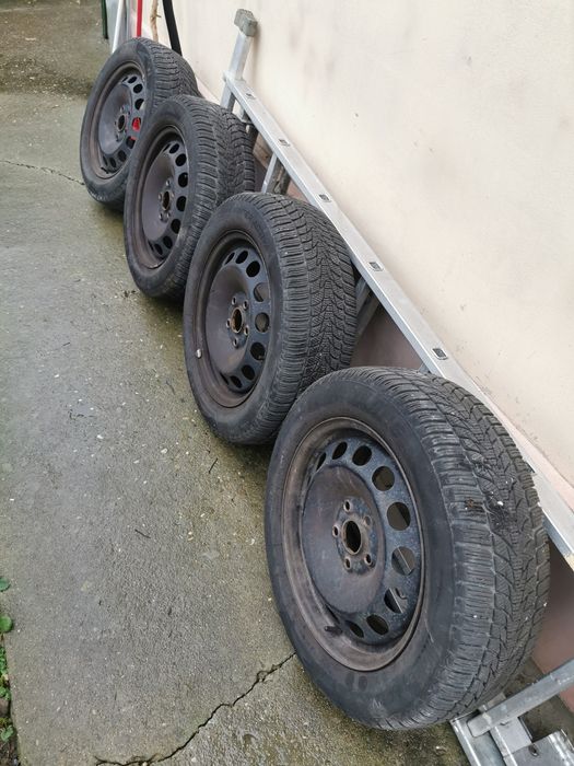 Vand anvelope iarna + jante + capace