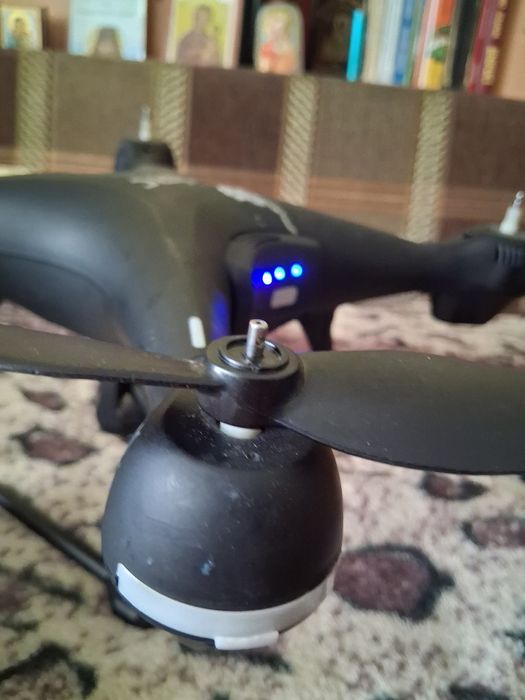 4-quadcopter-drona SJRC 7,4V 2500mA..cititi !