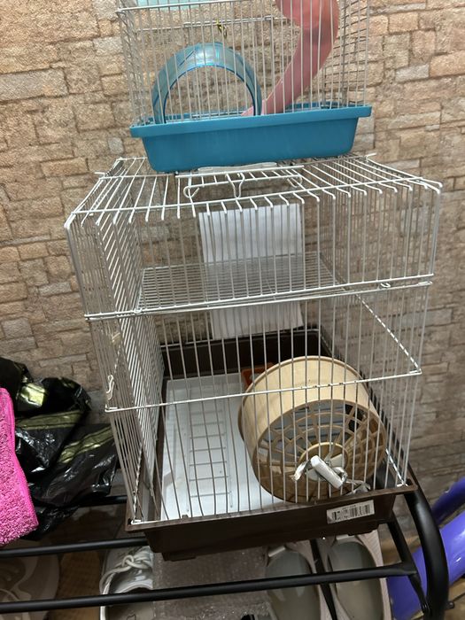 Продам клетку для хомяков