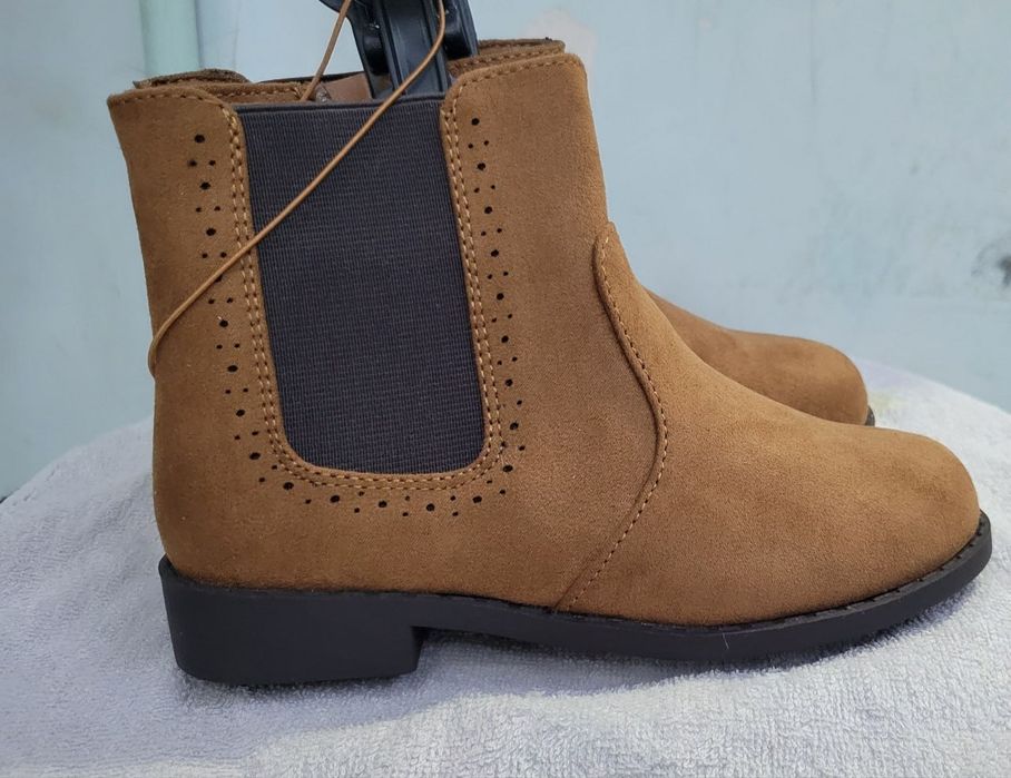 Демисезонные ботиночки  фирмы  Primark  28 размер