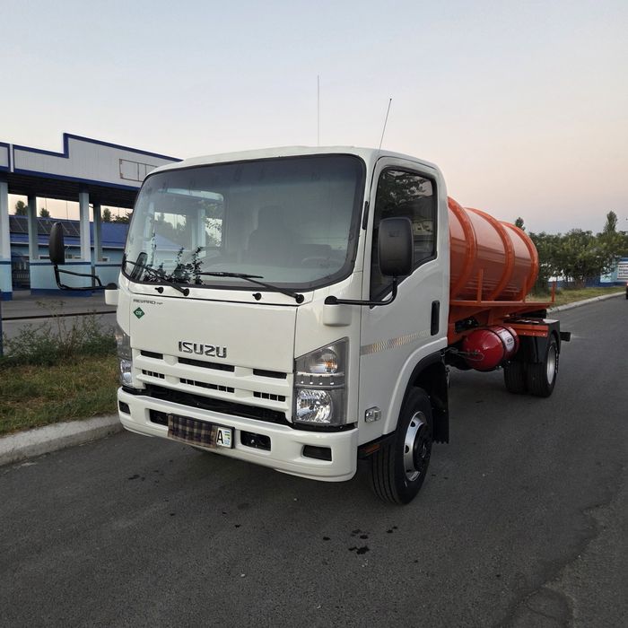 Isuzu assenizator gavnovoz sotiladi