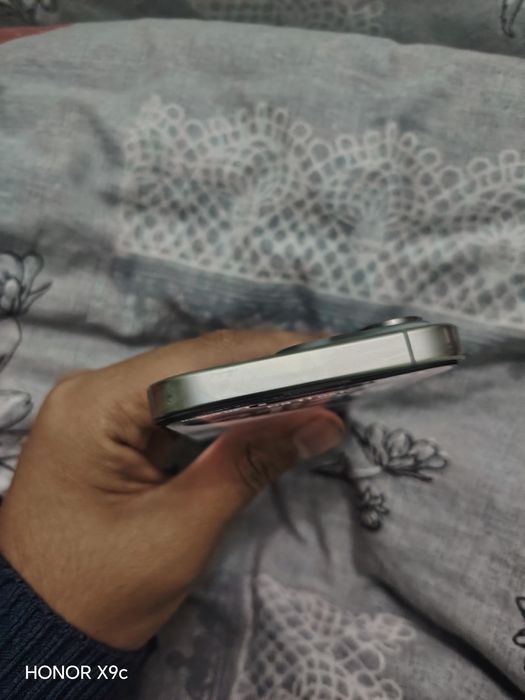 IPhone 15 pro ochilamgan