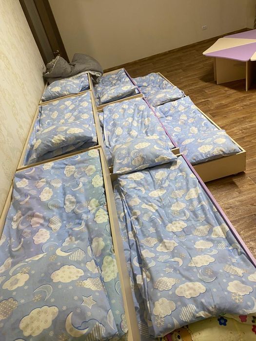 Продается трех ярусная кровать срочно
