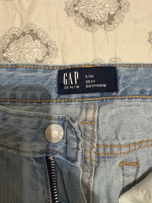 джинсы фирмы GAP