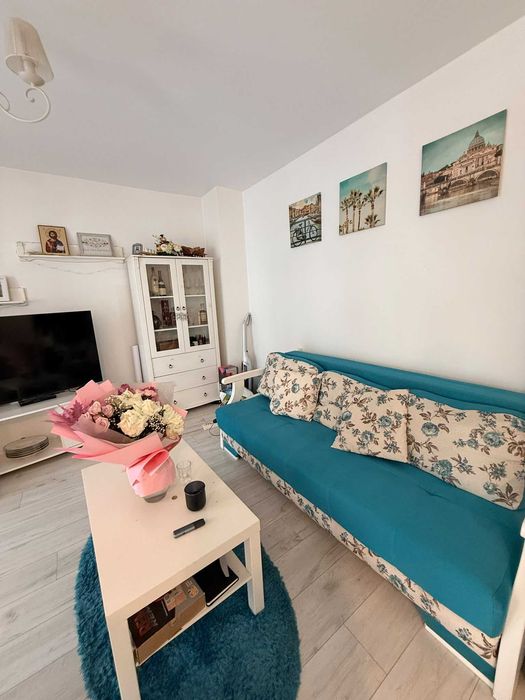 Inchiriez apartament