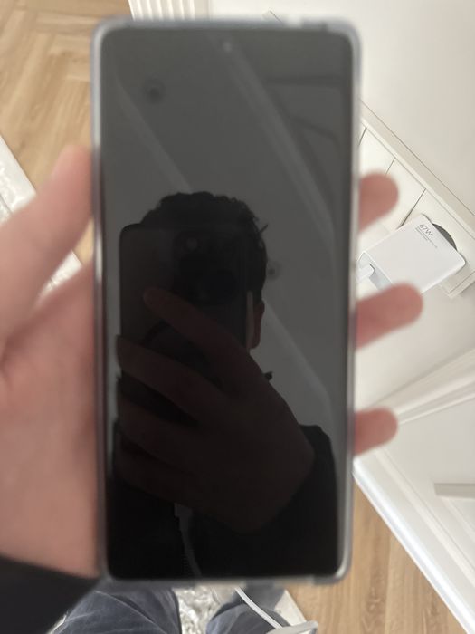 Vivo v40 идианьный