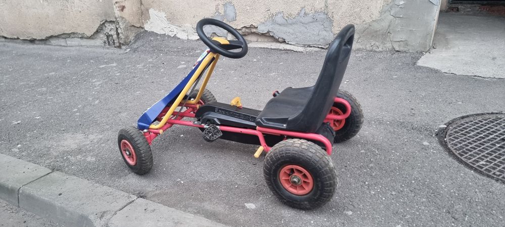 Kart cu pedale copii