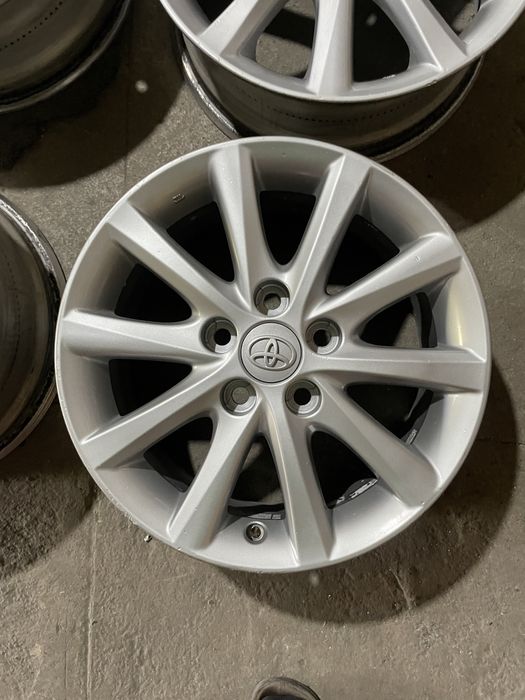 Продам диски от камри 45 р16