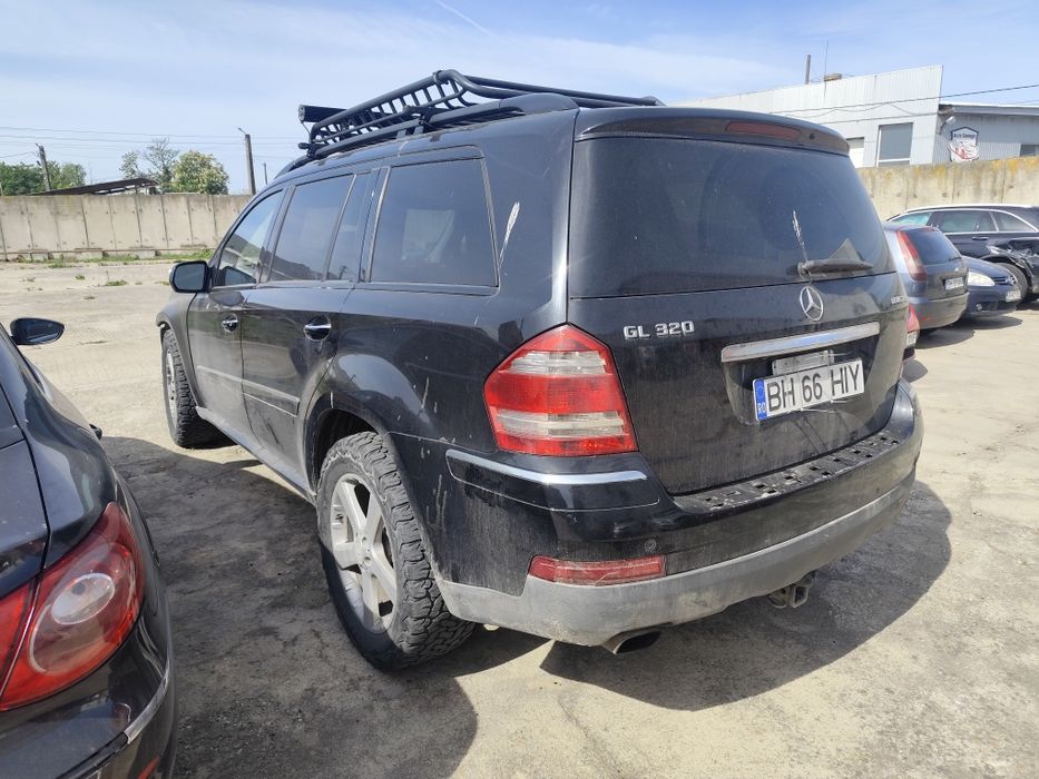 Mercedes GL 320 BlueEfficiency Avariat REZERVAT !