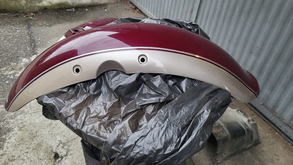 Aripa fata, spate Suzuki Marauder VZ800