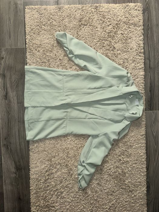 Sacou marimea M, nou.