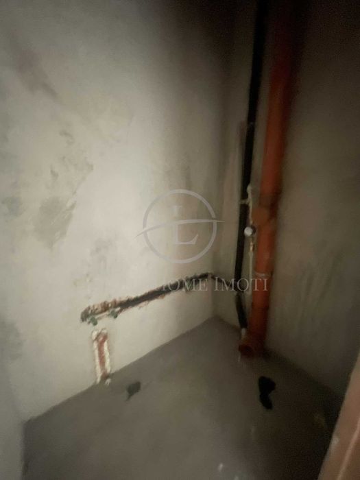 Продава се Магазин в Пловдив, Гагарин - 99 кв.м за 1500 €/кв.м - Снимка #4