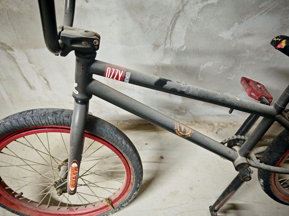 Jucărie bmx roșu  negru