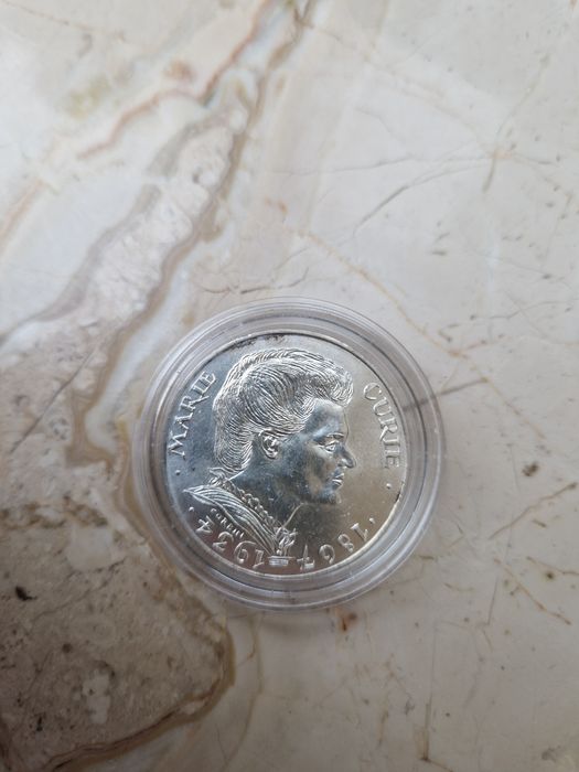 Сребърни монети UNC