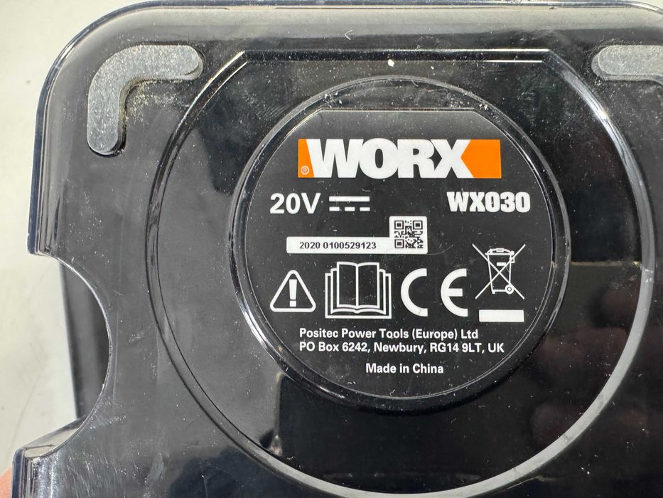 Прахосмукачка - Worx WX030 20V