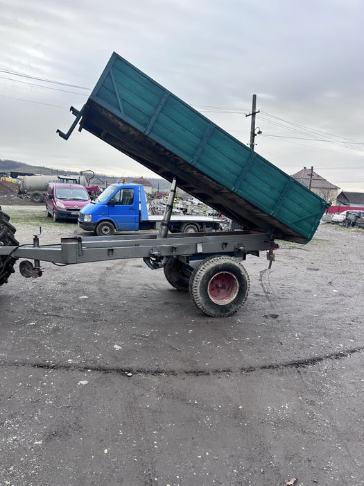 Remorca basculabila pe spate !!!